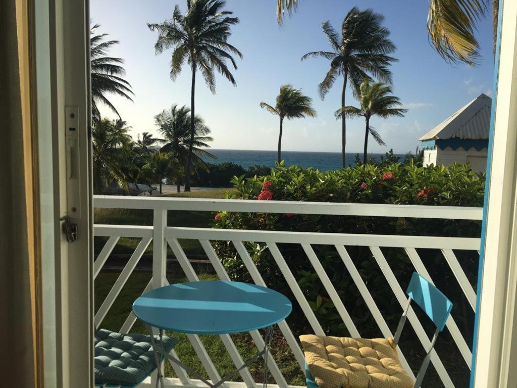 Studio Vue Mer Piscine Plage Kaz Punch Manganao Chez Julie Saint-Francois  Bagian luar foto